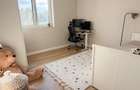 De inchiriat apartament 3 camere + 2 locuri de parcare + boxa, zona Braytim