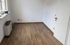 Inchiriere spatiu Birouri/Cabinet Piatra Neamt Centru Str Cuza Voda nr 1 et. 1/2 - 3