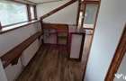 Vila de vanzare cu 5 camere in Busteni - 3