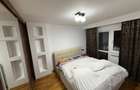 Apartament cu 3 camere decomandat - 1