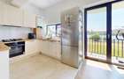 Apartament 3 Camere cu Vedere la Lac | Straulesti- Lake View Garden - 15