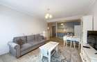 2 separate bedrooms + living room close to Platinia Shopping Center - 2