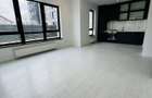 Inchiriez apartament 3 camere, curte ?i loc de parcare - 1