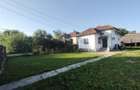 Casa de vanzare cu teren de 1000 mp - 2