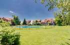 NOU!Vila NEMOBILATA,7 camere, PISCINA,curte 100mp! - 2