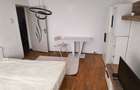 Proprietar inchiriez la studente camere in apartament cu 3 camere in Pacurari - 7
