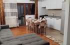 Apartament 2 cam de inchiriat