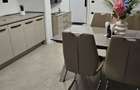 Inchiriez Apartament pe termen lung cu Piscina - 1
