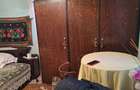 Vand casa cu 2500 metrii patrati de curte plus dependente - 9