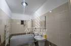 Apartament cu 3 camere, de vanzare, centrala proprie, zona Lipovei