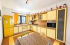 Casa cu 4 camere, priveliste panoramica, terasa, gradina si foisor - 8