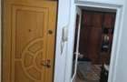 Vind apt 2 camere decomandat etj.1 - 2