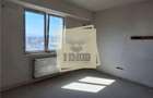 Apartament decomandat cu 3 camere Mihai Viteazu
