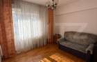 Apartament 3 camere, Decomandat, Zona Mall, Etajul 2 - 3