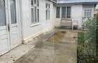 Casa de vanzare, 57 mp, teren 2.209 mp, zona Braesti