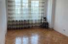 Apartament cu 3 camere de vanzare in cartierul Tudor, zona Corina