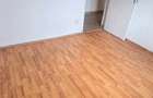 Vand apartament 2 camere decomandat in Deva, zona Micro 15, situat pe mijloc,