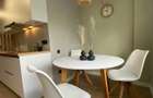 Apartament cu 2 camere, deosebit, in centrul orasului, spre inchiriere - 2