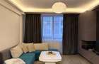 PROPRIETAR ,vand Apartament 3 camere + loc de parcare