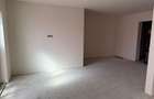 Apartament o camera, semifinisat, 37mp, etaj intermediar, zona Sopor