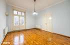 Apartament nemobilat, 3 camere, etaj 1, Bld.Revolu?iei - 13