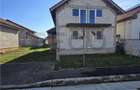 Casă cu 4 camere cu Teren 300 Mp în Sântandrei