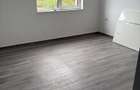 Apartament 3 camere de inchiriat - parter