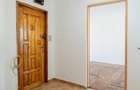 Vând apartament cu 2 camere, decomandat, etaj intermediar, Calea Sagului - 10