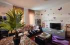 Apartament de vanzare, cu 2 camere, 45 mp, zona Soarelui - 2