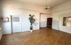 Casa cu 3 camere de vanzare in zona centrala comison 0% + garaj