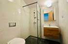 DUPLEX ELEGANT | 6 CAMERE | CURTE DE 270 MP | PISCINA | OTOPENI - 1