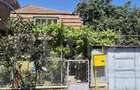 Casa de vanzare, 412 mp, spatioasa,cu garaj si terasa, zona Dorobantilor - 1