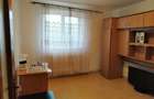 Apartament 3 camere zona strazii Sf Vineri mobilat-utilat 53000eur