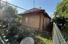 Casa de vanzare / Com. Gherghita / 4 camere / baie / bucatarie / gaze / termopan / lindab