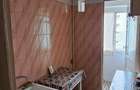 Vand apartament 2 camere, semidecomandat,aleea livezilor 2,sec 5. - 2