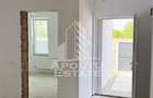 Jumatate de duplex nou cu 4 camere,Parta - 34