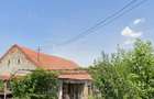 Vand casa cu pamant ?i livada - 1