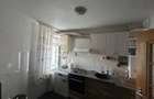 Apartement 3 camere zona spital etaj 1 - 2