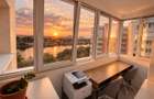 Apartament 2 camere de lux, etaj 8/10 cu lift, Str. Sovata Vedere spre Cris