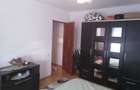 apartament 3 camere de inchiriat - 1