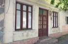 Casa pozitie centrala in Ivesti judetul Galati.Suprafata teren 364 m2 - 3