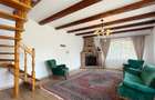 Casa saseasca traditionala La asfalt Curte generoasa