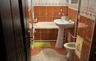 Apartament cu 3 camere semidecomandat în Micro 3