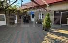 Casa de vanzar 300 mp, teren 36 Arii, zona Hantesti