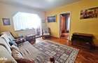 Piata Astra, apartament 2 camere la etajul 1, liber, 93000 euro neg - 1