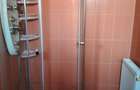 Apartament in casa, cu garaj proaspat renovat