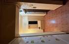 inchiriez apartament cu 3 camere