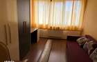 Inchiriez apartament 3 camere et 1, decomandat direct de la proprietar