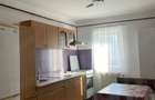 Inchiriez apartament 3 camere - 6