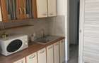 Inchiriez apartament 2 camere, etaj1 - 4